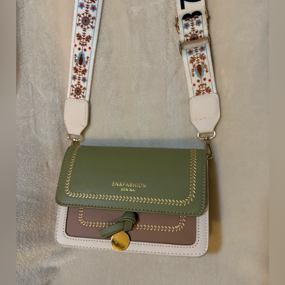 SN & fashion. Deauty 1987 Crossbody Bag – - Picture 4 of 8
